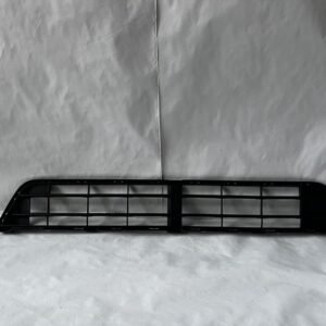 Решітка бампери переднього outback