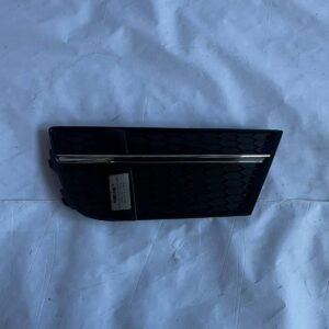 Решітка бампери ліва audi a3 8v 2017-2020