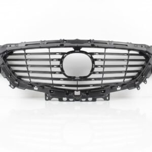 Решітка радіатора mazda 6 2012-2018