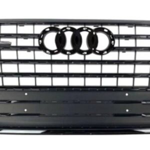 Решітка радіатора чорна на audi q7 2016-