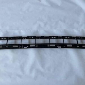 Решітка бампери низ а6с8 с лайн