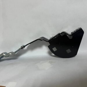 Петля капота права tesla model 3 2018-2022