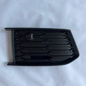 Решітка бампера права Audi A6C8 Sline 2018+