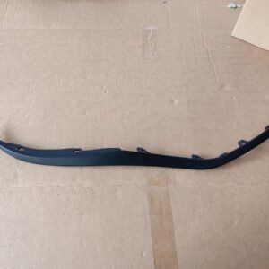 Молдінг бампера верхній правий Hyundai Elantra CN7 2024+