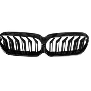 Решітка радіатора ( з отвором під камеру) - BMW 5 LCI G30 / G31