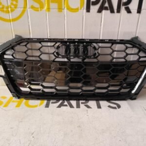 Решітка радіатора Audi A4 B9 Sline 2019-