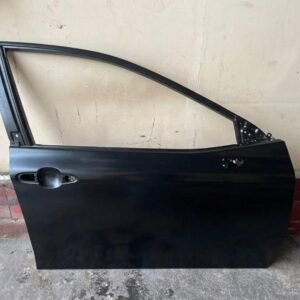 Дверь передня ліва Toyota Camry XV80 LE SE