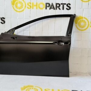 Дверь передня ліва Toyota Camry XV80 LE SE