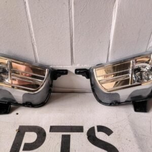 Фара противотуманная LED права Ford Edge 2020-
